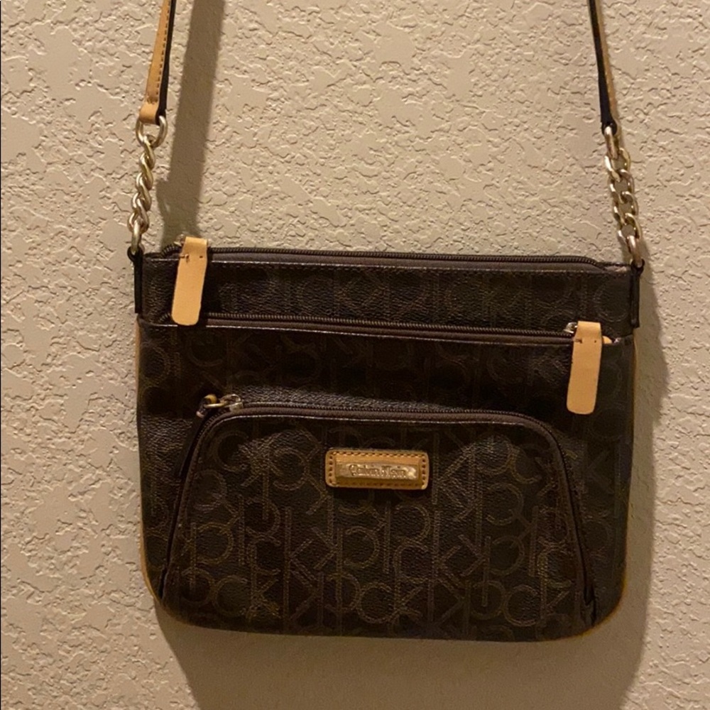 CALVIN KLEIN CROSSBODY